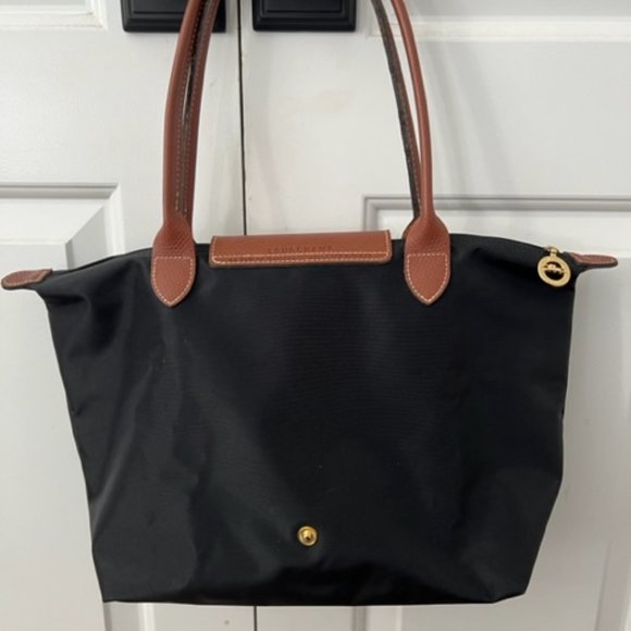 Longchamp Medium Pliage Nylon Shoulder Tote - Picture 3 of 11